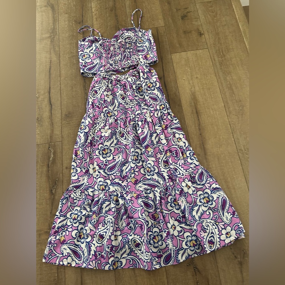 Skirt , tiered maxi with pockets, linen blend